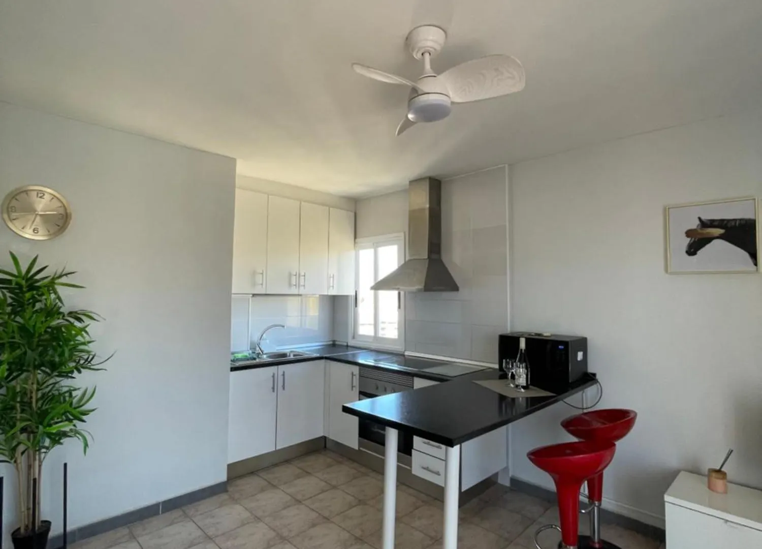 First Line, Upscale Apartment Los Cristianos! Free Parking Arona