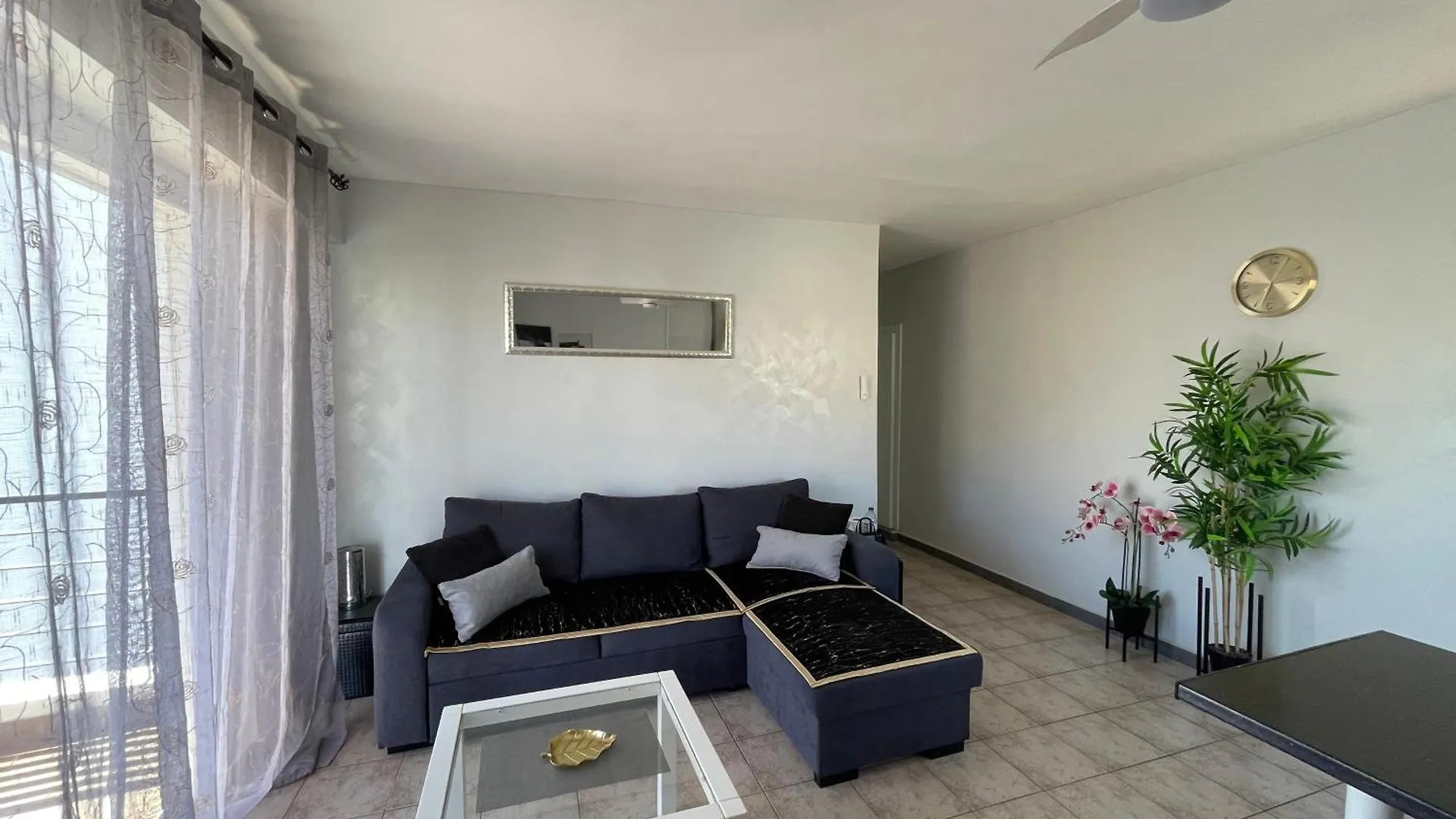 First Line, Upscale Apartment Los Cristianos! Free Parking Arona  Spain