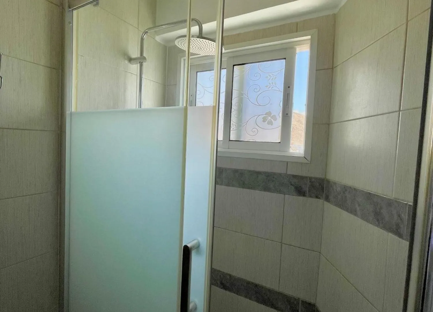 First Line, Upscale Apartment Los Cristianos! Free Parking Arona   Arona (Tenerife)